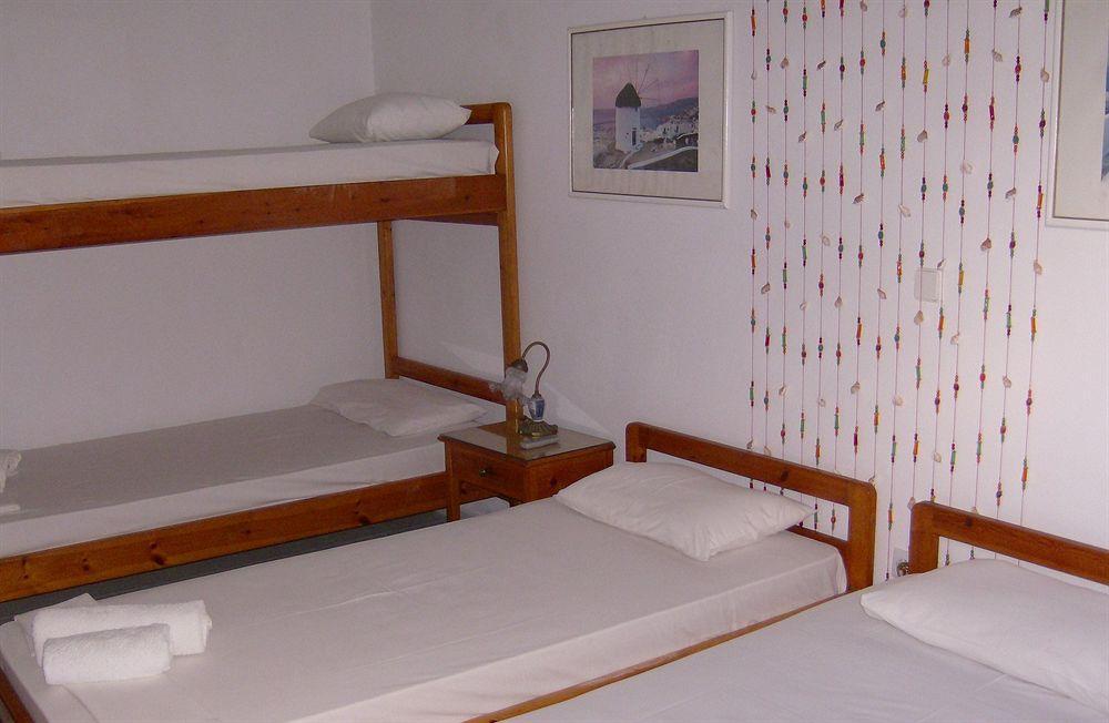 Albatross Hotel Livadi  Bilik gambar