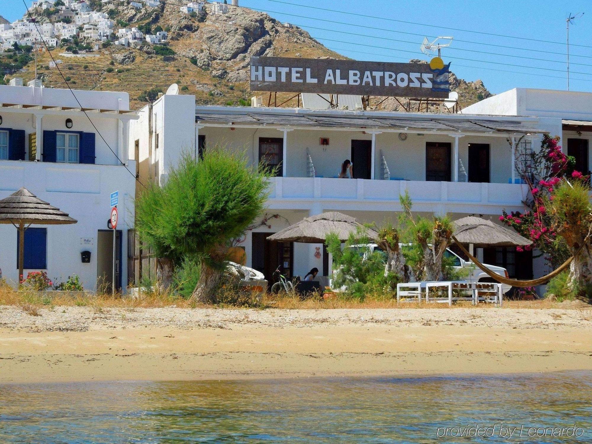 Albatross Hotel Livadi  Luaran gambar