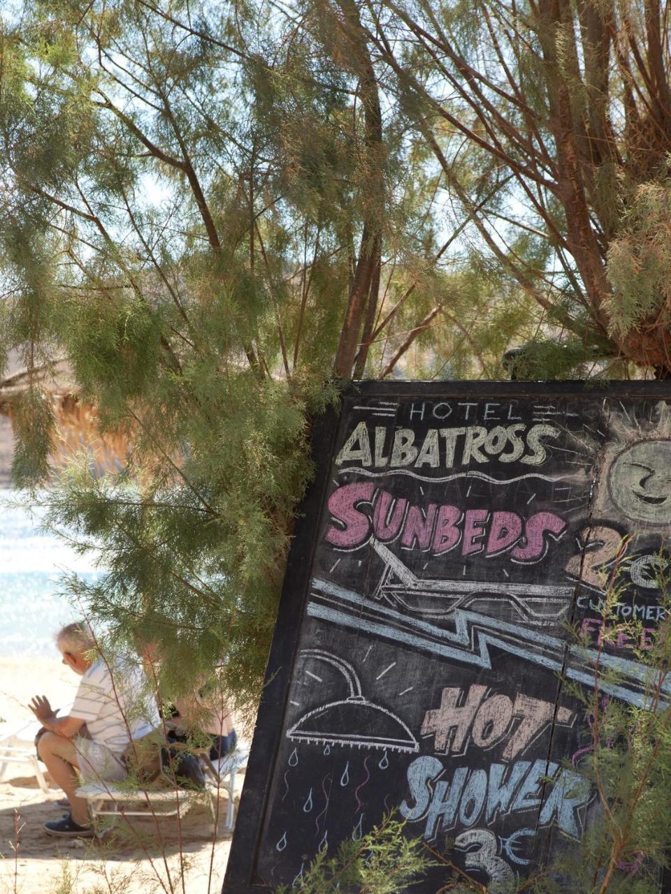 Albatross Hotel Livadi  Luaran gambar